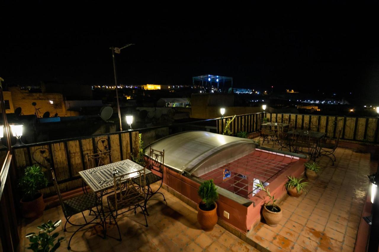 Riad Skilffo เฟส ภายนอก รูปภาพ