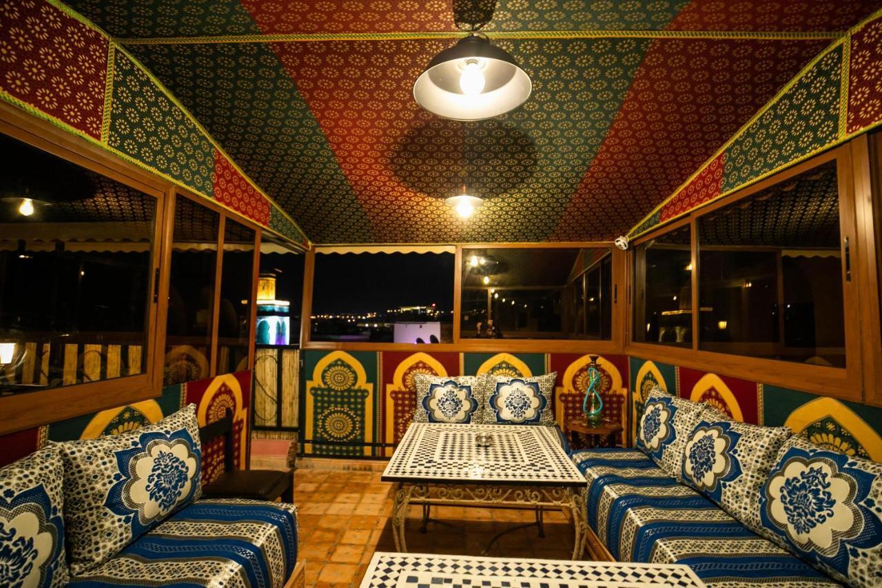 Riad Skilffo เฟส ภายนอก รูปภาพ